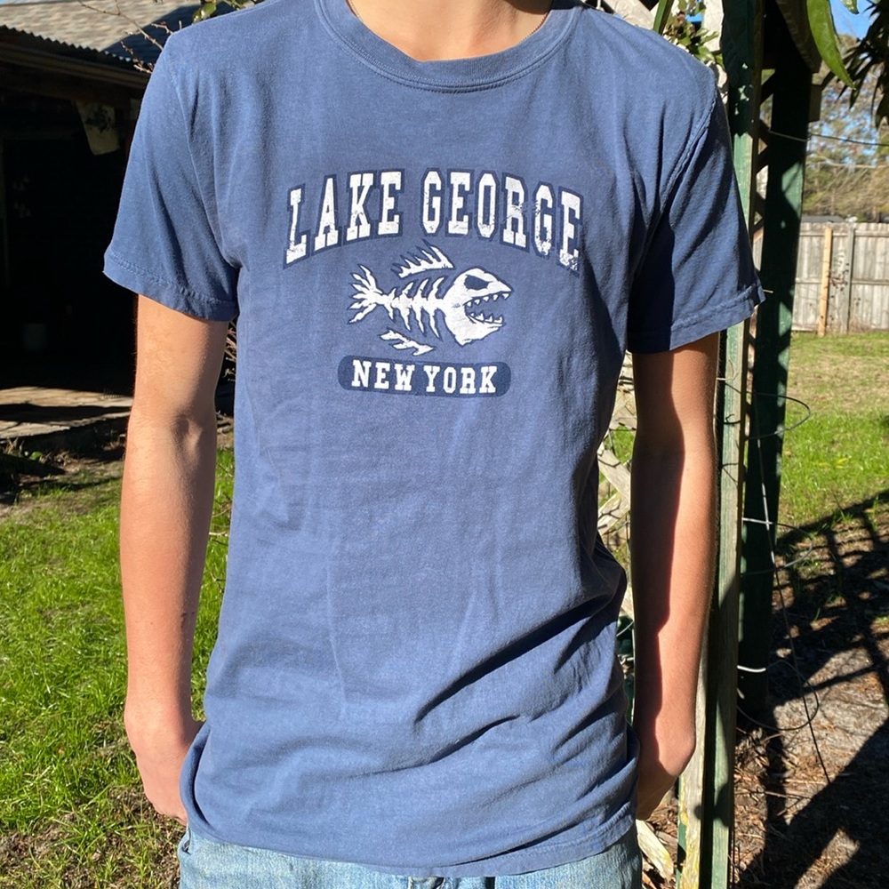 Lake George NY short sleeve t-shirt, size small